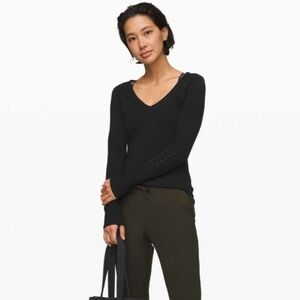 Lululemon Stand Steady  V-Neck Sweater in Black